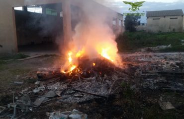 Monserrato, bruciava plastica in un terreno di sua proprietà denunciato un imprenditore (3)