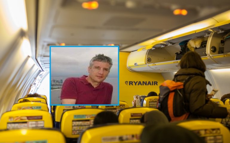 Un uomo ha un malore a bordo di un volo Ryanair: a salvarlo è un medico di Carbonia