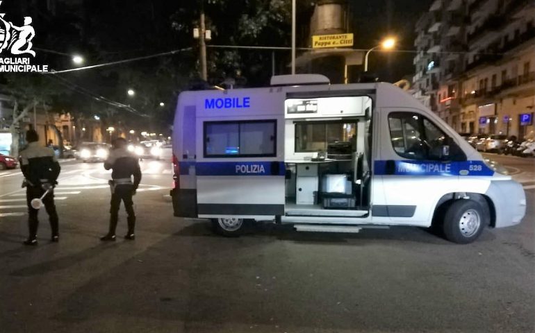 Cagliari, guida in stato di ebbrezza e sotto effetto di droga: controlli notturni della polizia