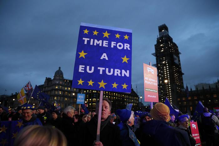 Brexit, la Camera boccia l’accordo della May con l’UE. La Gran Bretagna verso il ritorno in Europa?