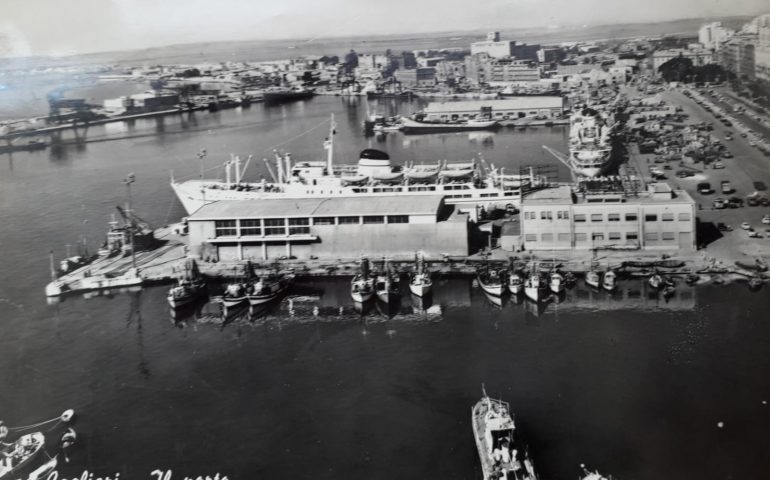 La Cagliari che non c’è più: il porto di Cagliari nei primi anni ’60, in pieno boom economico