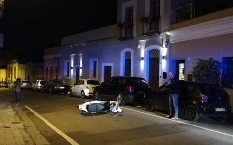 Cagliari, tentativo di scippo in via San Giovanni: donna scaraventata a terra