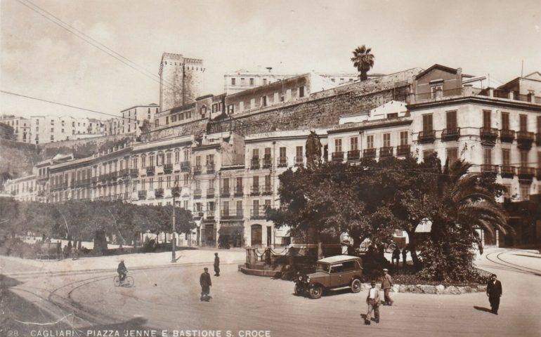 La Cagliari che non c’è più: piazza Yenne in una vecchia foto del 1928