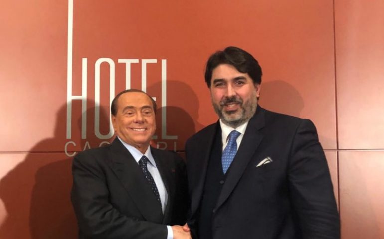 Berlusconi a Cagliari: “Il problema della Sardegna è la mancanza di lavoro”