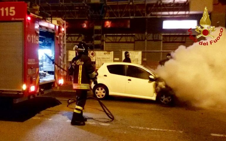 Incendio via Mandrolisai Cagliari