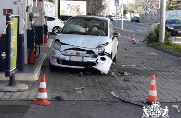 Incidente distributore q8 viale san vincenzo