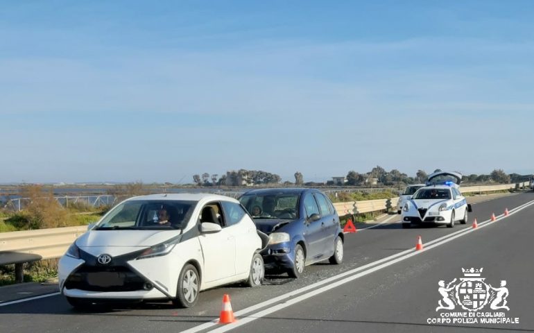 Incidente tamponamento 195 polizia municipale