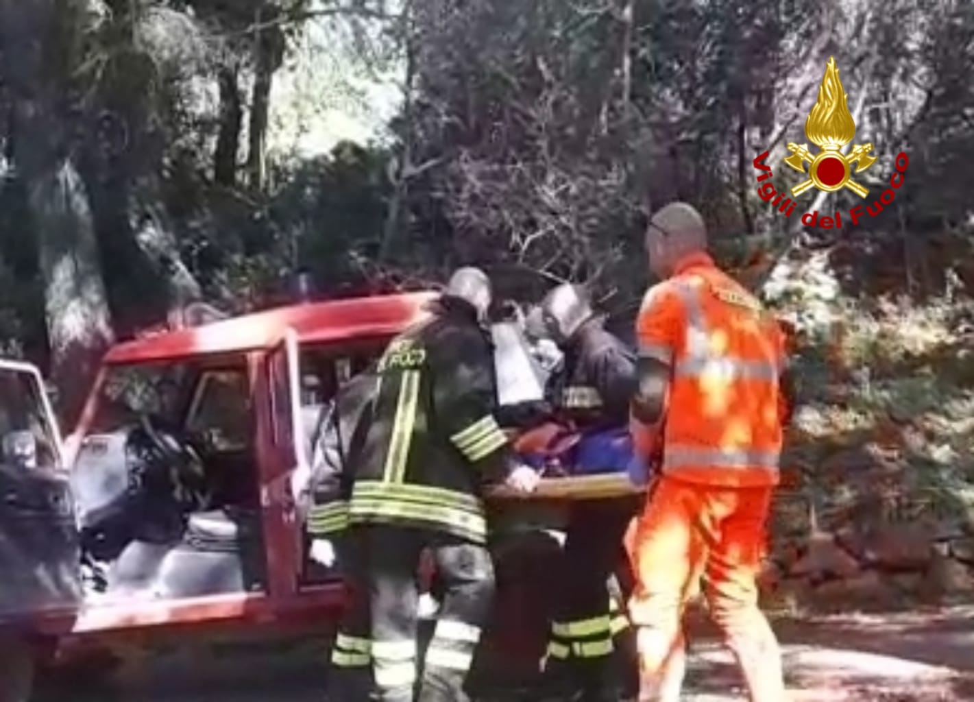 Sinnai ciclista cade con la mountain bike in una scarpata e finisce al pronto soccorso (3)