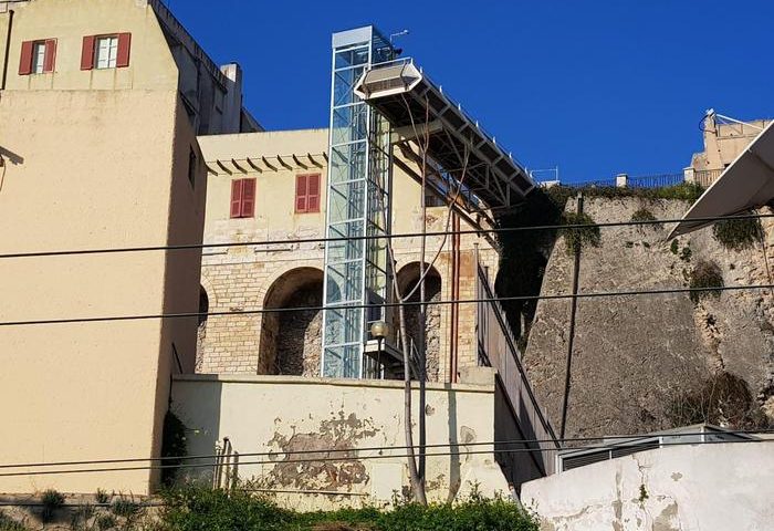 Cagliari, gli ascensori per Castello saranno pronti in Primavera