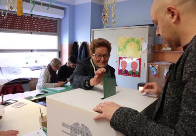 Elezioni in Sardegna, alle 19 ha votato il 43,78%, il 2,76 in più rispetto al 2014