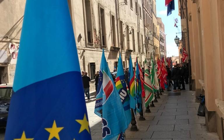 L’università di Cagliari è con i lavoratori, ma le proteste vanno indirizzate alla ditta che ha l’appalto