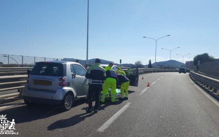 Tamponamento a Cagliari sull’asse mediano: ferita una donna