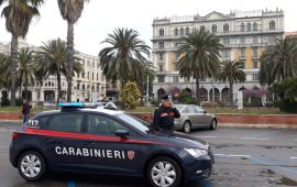 Cagliari carabinieri via roma spaccio droga arresto