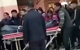 Cina ammazza la madre che gli aveva ucciso il cane