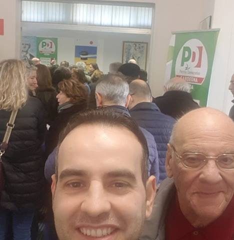 Primarie Pd. Affluenza inaspettata alle urne, tanti in fila nei seggi per votare il nuovo segretario