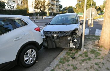 Incidente via scano tampona e scappa