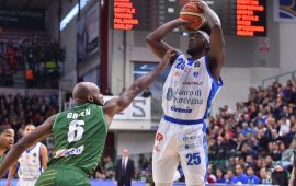 Thomas in Dinamo Sassari-Avellino