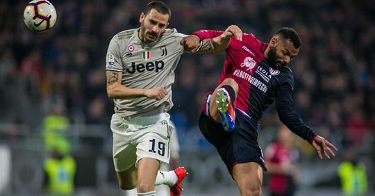 Cagliari inesistente, la Juventus ne approfitta e vince. “Buuu” razzisti a Kean e Matuidi nel finale
