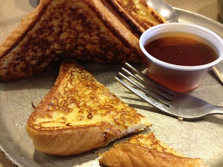 La ricetta Vistanet di oggi: il french toast. A colazione o a merenda, è sempre una buona idea