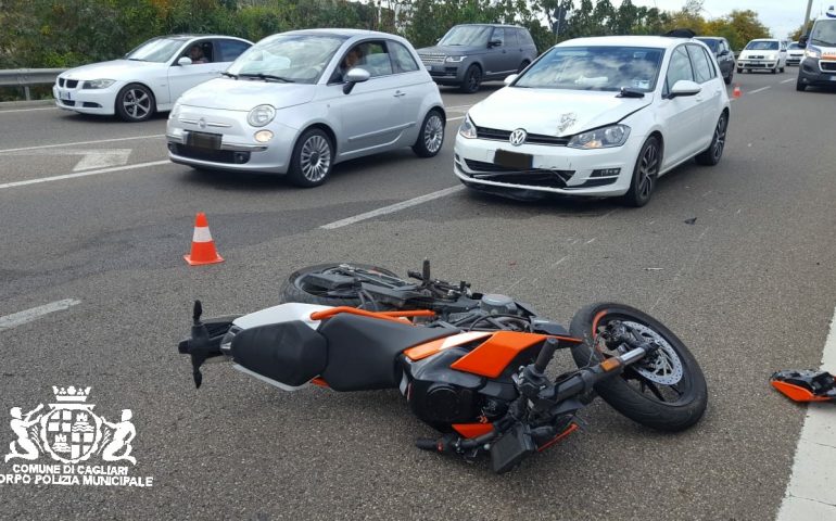 Cagliari, incidente sull’Asse Mediano: ferito un giovane motociclista
