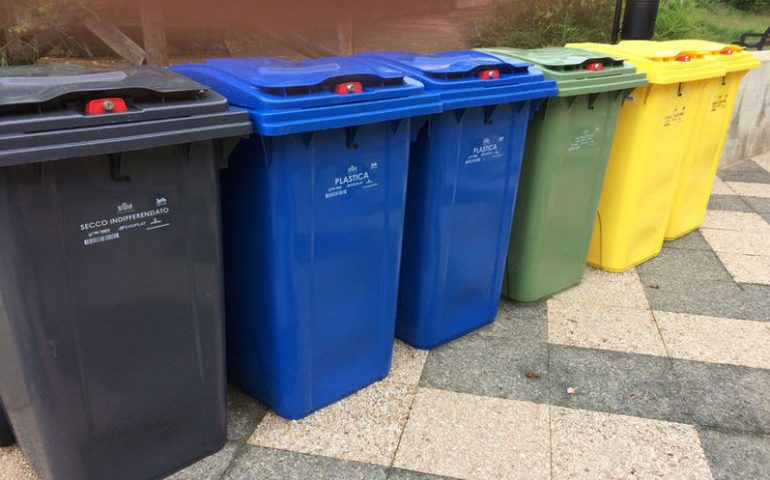 Raccolta plastica: il giorno di Pasquetta, lunedì 22, non verrà ritirata la plastica