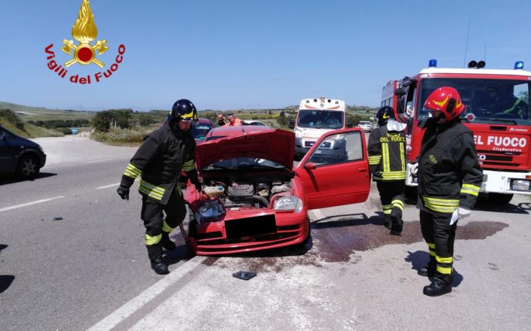 Incidente stradale sulla SS 125: coinvolte due auto. Ci sono feriti