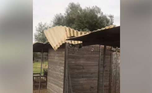 Gonnosfanadiga: il vento distrugge i tetti del rifugio, massima emergenza