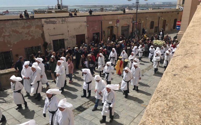 Venerdì Santo a Cagliari: le foto della processione nei quartieri storici