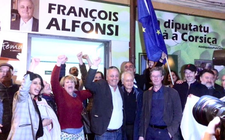 Europee: Sardegna fuori dall’europarlamento. La Corsica con 330mila abitanti elegge un rappresentante
