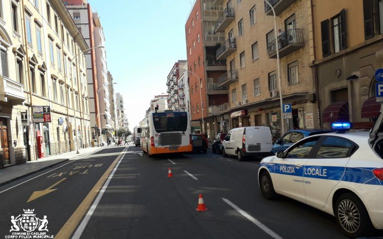 Polizia municipale Cagliari via sonnino bus ctm