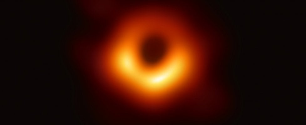 immagine del primo buco nero registrata