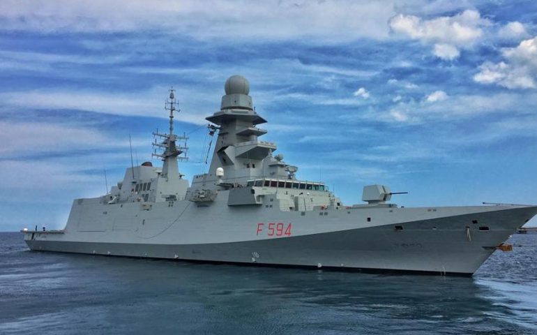 Marina Militare, la fregata Alpino e il pattugliatore Foscari in sosta nel porto di Cagliari