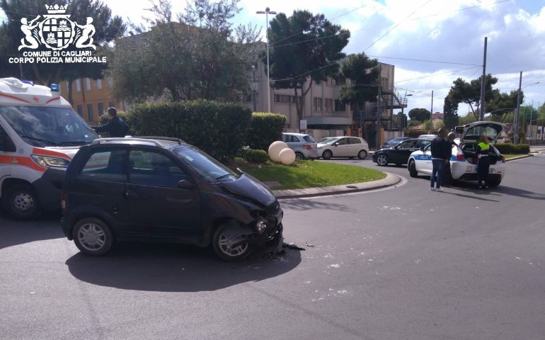 Scontro fra auto in via Campania. Conducente tenta la fuga ma viene fermato: patente ritirata