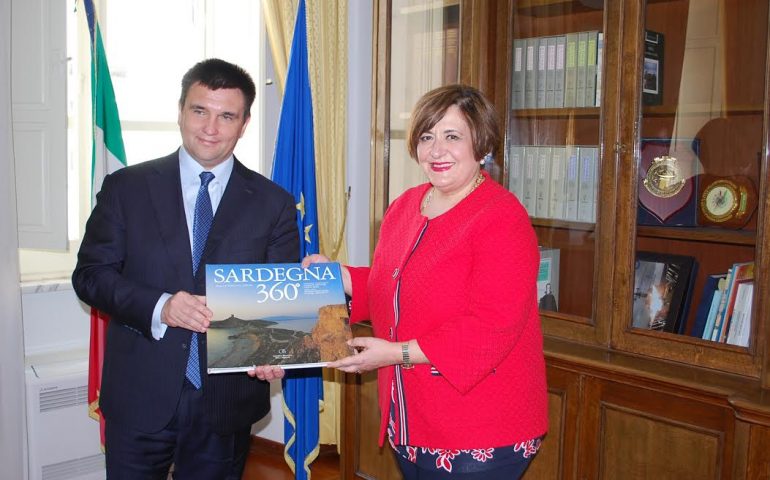 Il Ministro degli Esteri dell’Ucraina in visita oggi a Cagliari