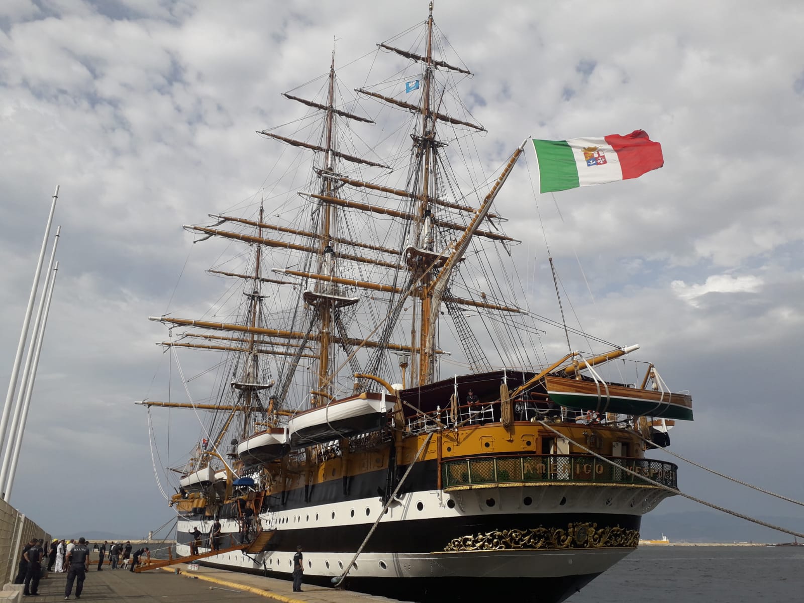 La Amerigo Vespucci al porto di Cagliari