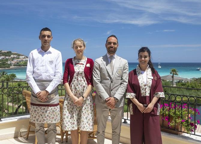 Antonio Marras veste il personale dell’Abi d’Oru Beach Hotel di Porto Rotondo