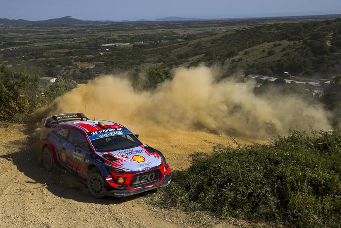 Rally Italia Sardegna: guida lo spagnolo Dani Sordo