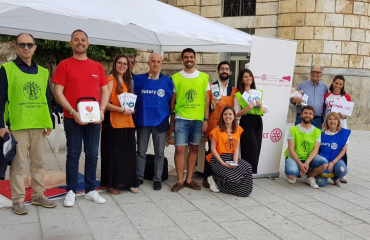 Cagliari Rotaract defibrillatori