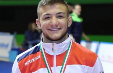 Lotta libera, il giovane sardo Piroddu conquista l'oro ai campionati europei di Faenza