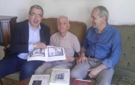 Umberto Oppus con Vinicio Perra e il figlio Marco