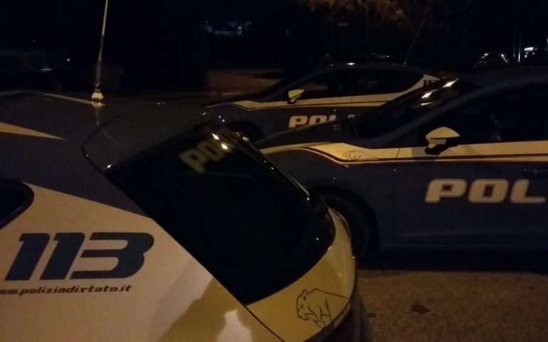 auto della polizia in via Roma a Cagliari