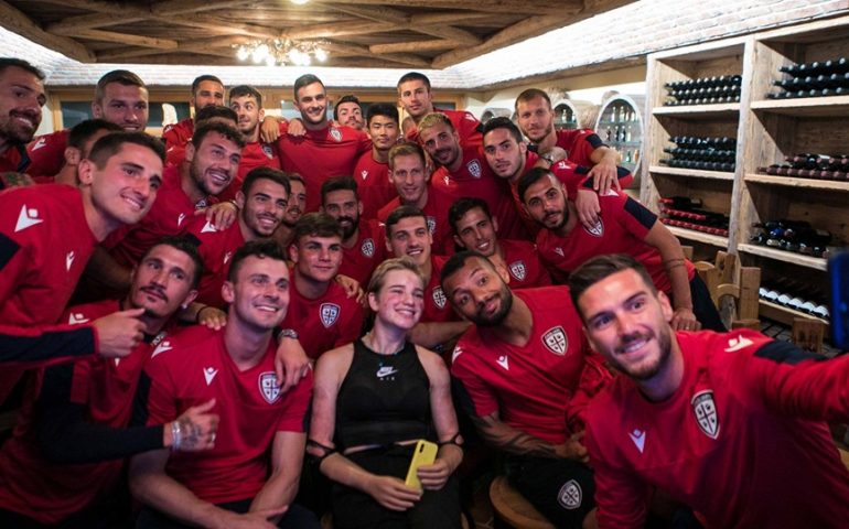 Bebe Vio incontra i giocatori del Cagliari a Pejo: “Grazie per averci fatto scoprire il tuo fantastico mondo”