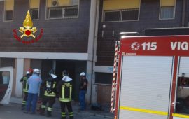 Incendio di una cabina elettrica in via Mattei