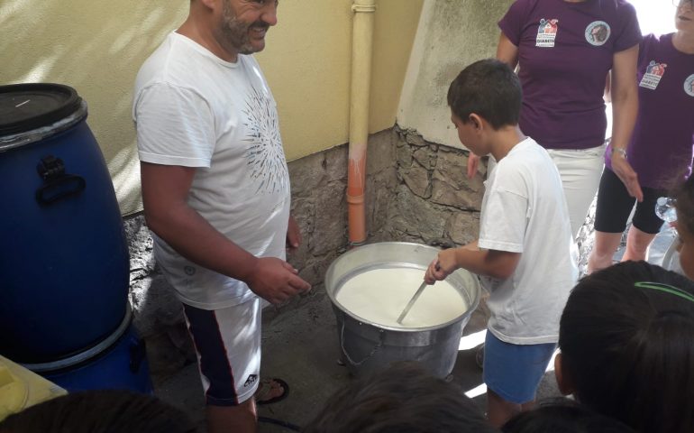 Assemini: all’oratorio di San Pietro i bambini imparano i vecchi mestieri