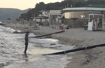 Forte Village. Il GrIG denuncia: "Ripascimento fai da te nella spiaggia esclusiva?"