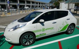 La macchina di Playcar all'Aeroporto di Cagliari
