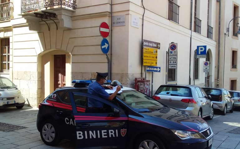 Cagliari: ruba da tre auto in sosta nella notte, arrestato un pregiudicato