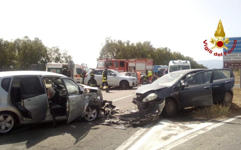 Scontro a Guspini sulla Ss 126: diverse auto coinvolte e feriti