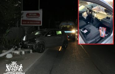 Incidente: auto rubata si schianta in viale Marconi