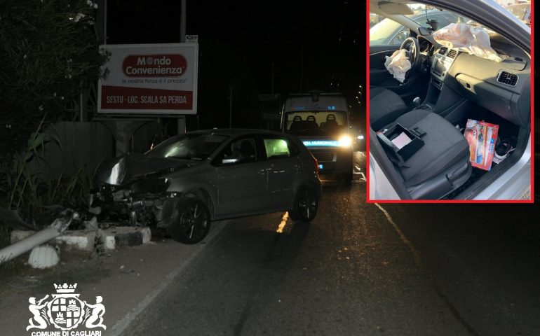Incidente: auto rubata si schianta in viale Marconi